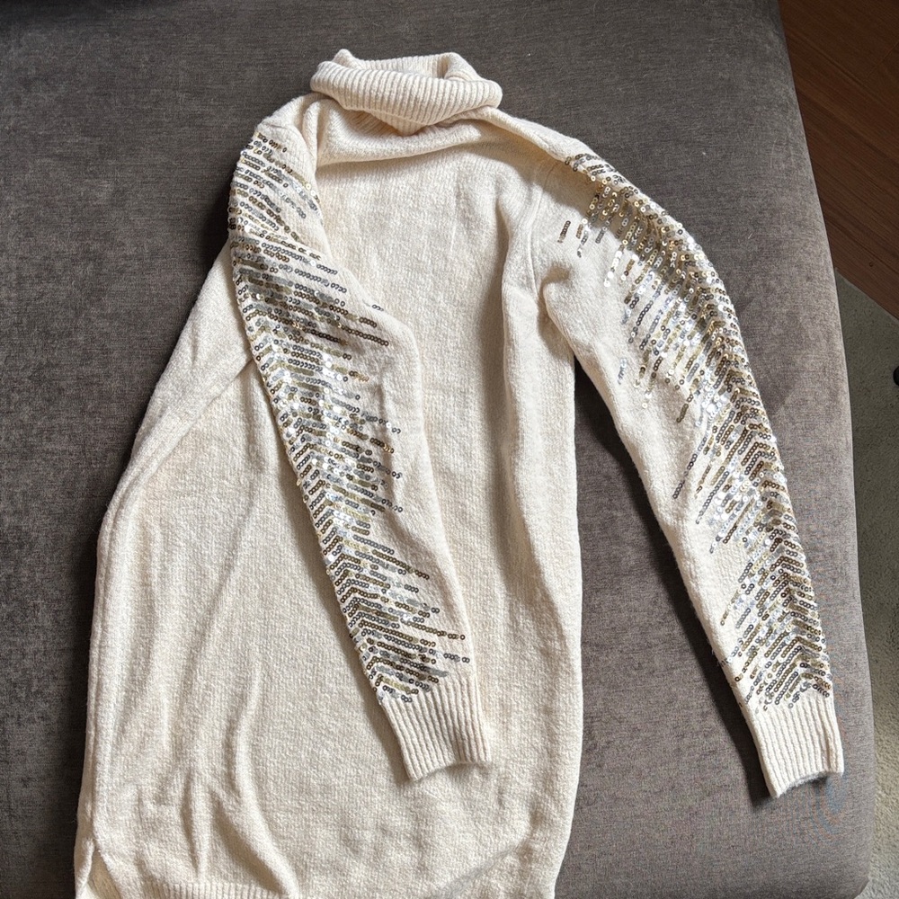 Superdown Cream Turtleneck Sweater Dress with Sequins arms XS